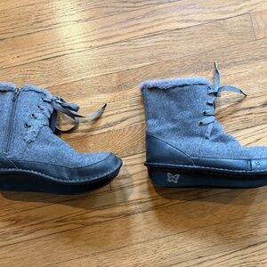 Allegria Womens Gray Grey Wool Laceup Boots--38